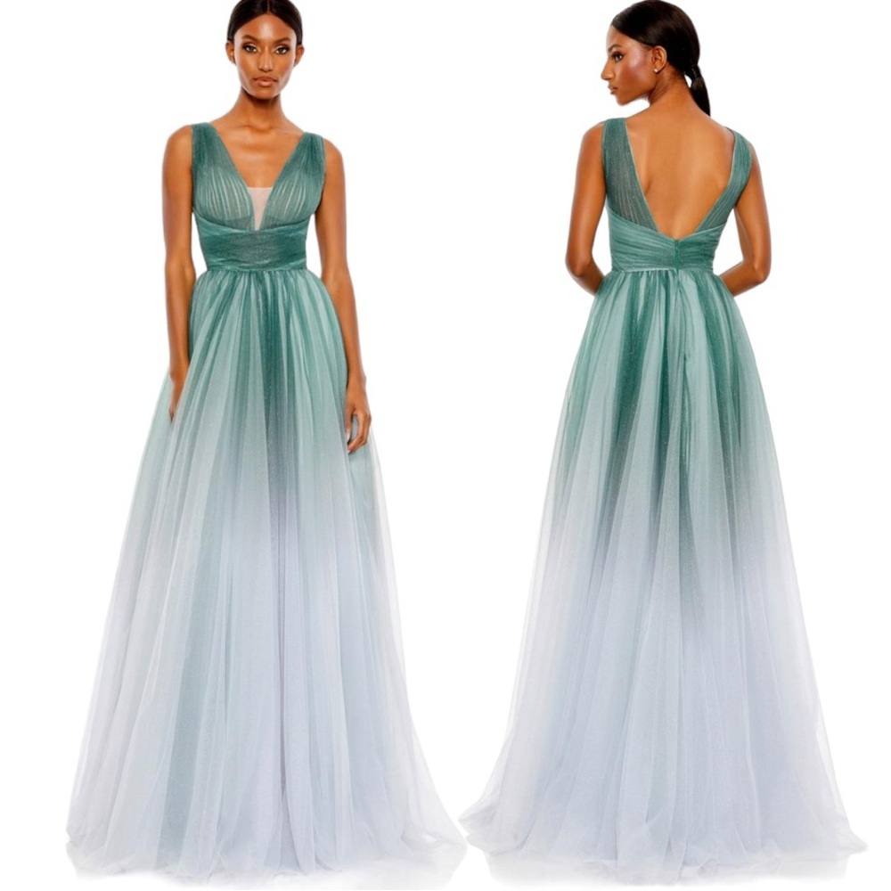 NWT MAC DUGGAL Glitter Jade Ombre VNeck Gown